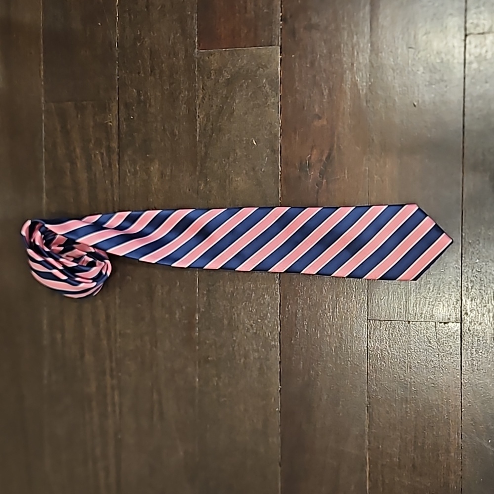 MEN'S PINK AND NAVY BLUE STRIPED NECK TIE